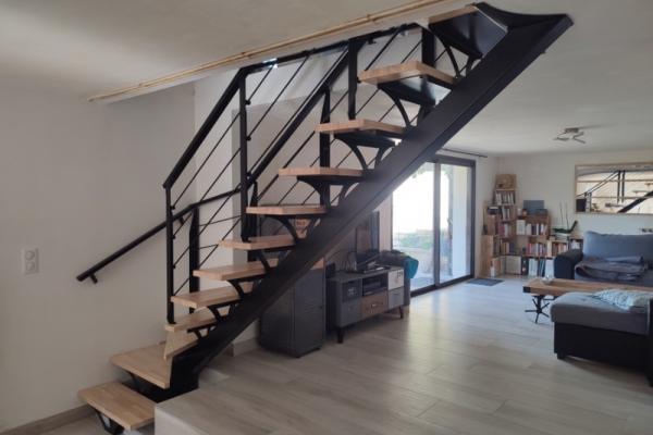 Réalisation d'un escalier quart tournant avec ses garde-corps métal bois à Basse-Goulaine