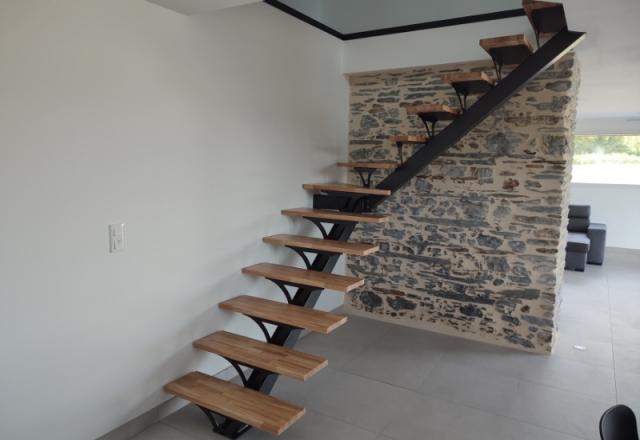 Réalisation d'un escalier quart tournant métal bois à Abbaretz